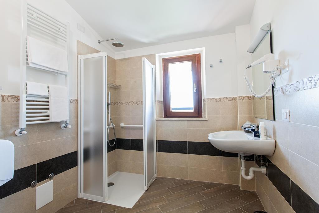 Hotel Los Angeles Assisi Buitenkant foto