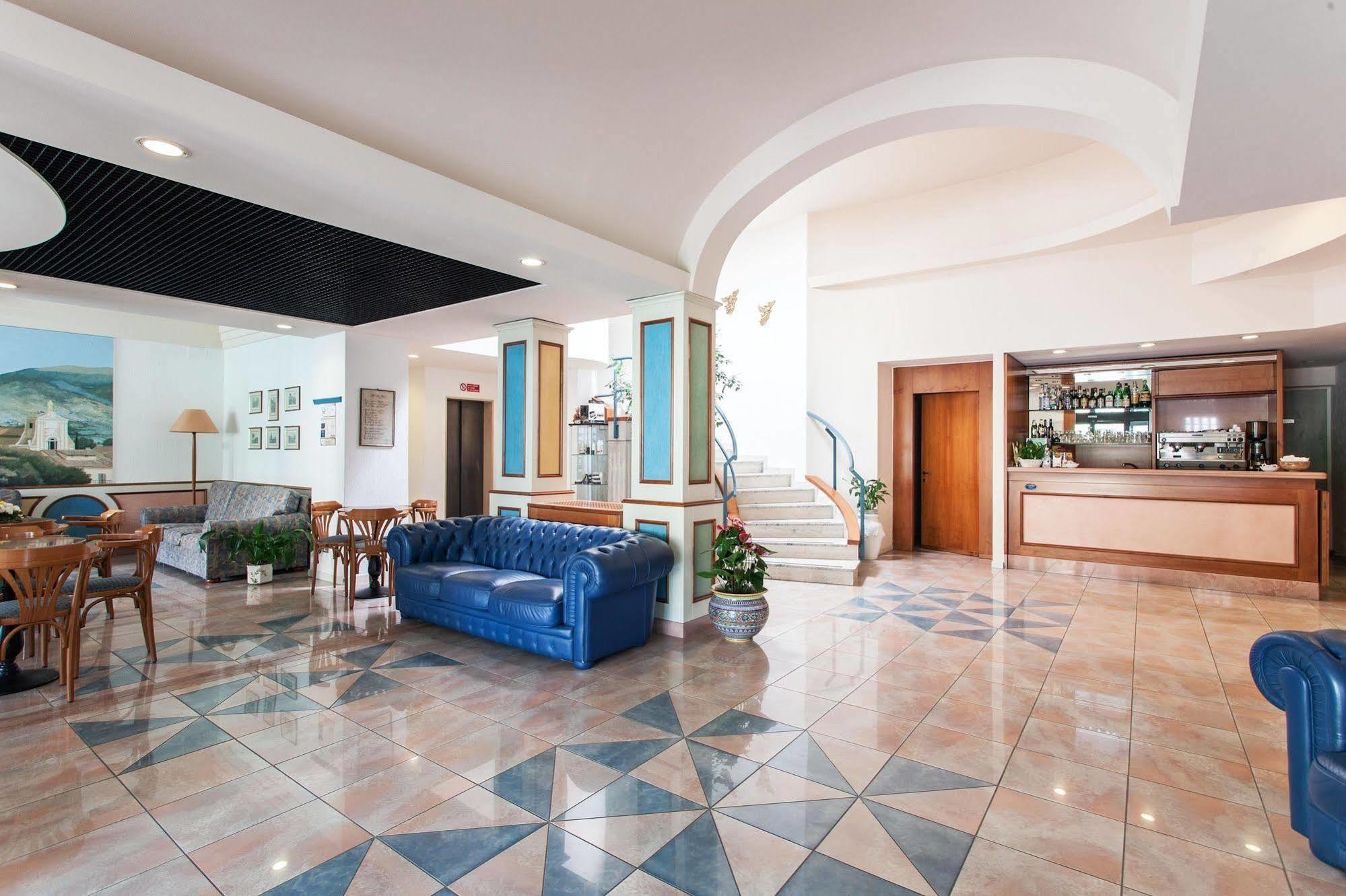 Hotel Los Angeles Assisi Buitenkant foto
